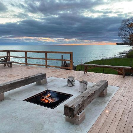 The Lakeside Prince Edward County Wellington Exterior foto